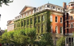 King's College London